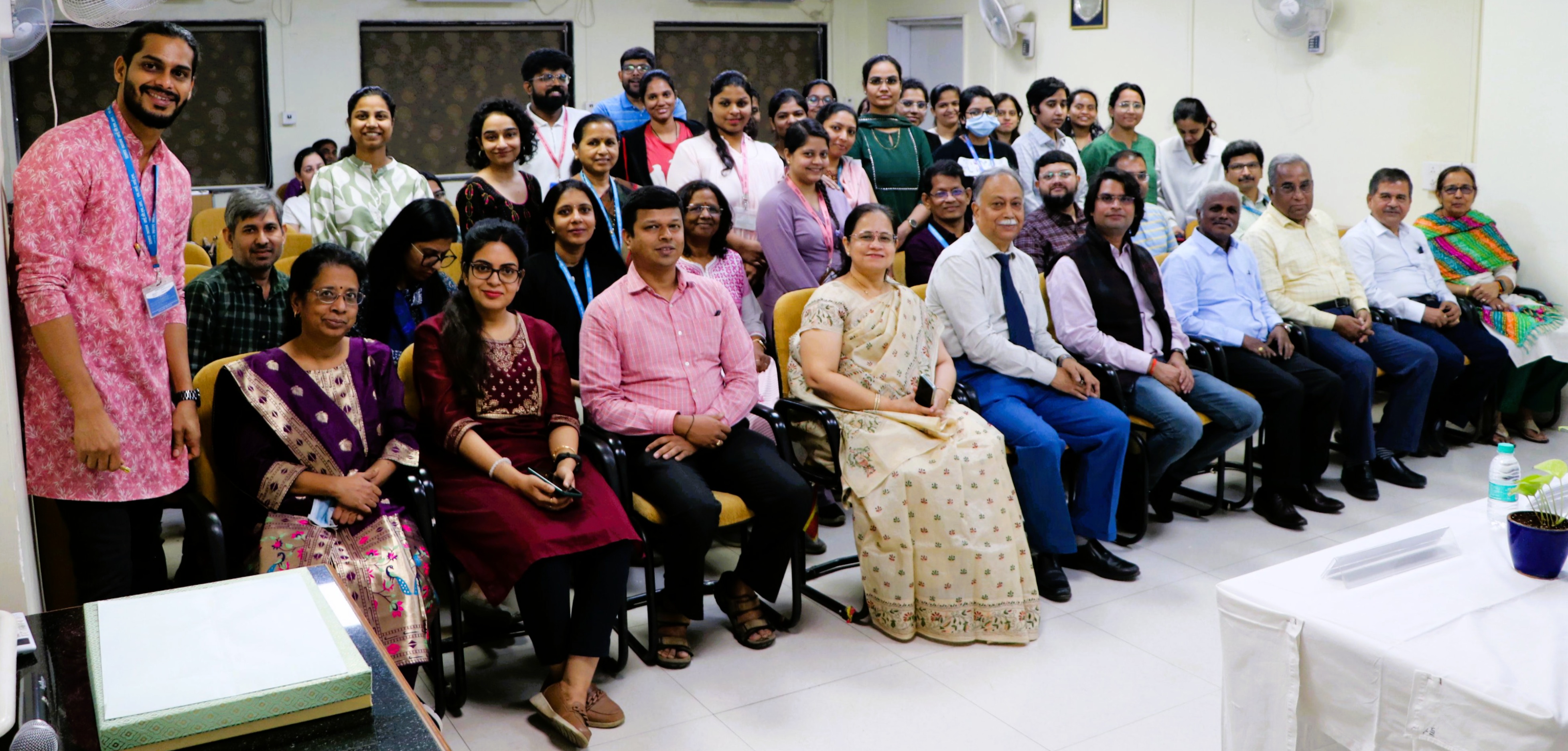 ['1.jpg', '2.jpg', '3.jpg', '4.jpg']